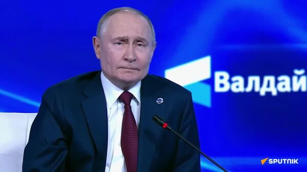 ሩሲያ ባለፈው ዓመት ለአሜሪካ ከሸጠችው ዩራኒየም ወደ 800 ሚሊዮን ዶላር የሚጠጋ ገንዘብ ማግኘቷን ፑቲን ገለፁ - Sputnik አፍሪካ