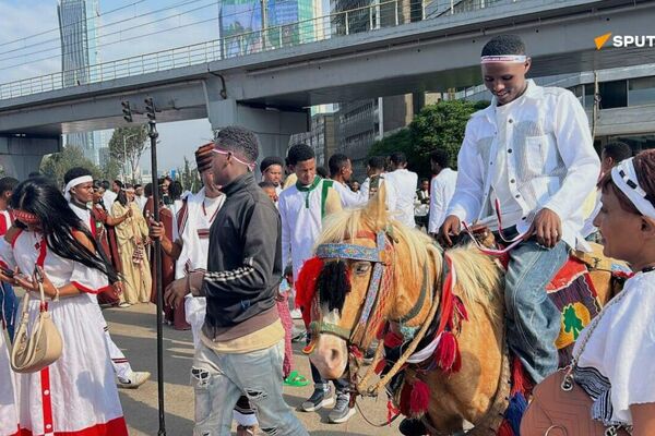 የኢሬቻ በዓል በአዲስ አበባ በድምቀት ተከበረ የኢሬቻ በዓል በአዲስ አበባ በድምቀት ተከበረ - Sputnik አፍሪካ