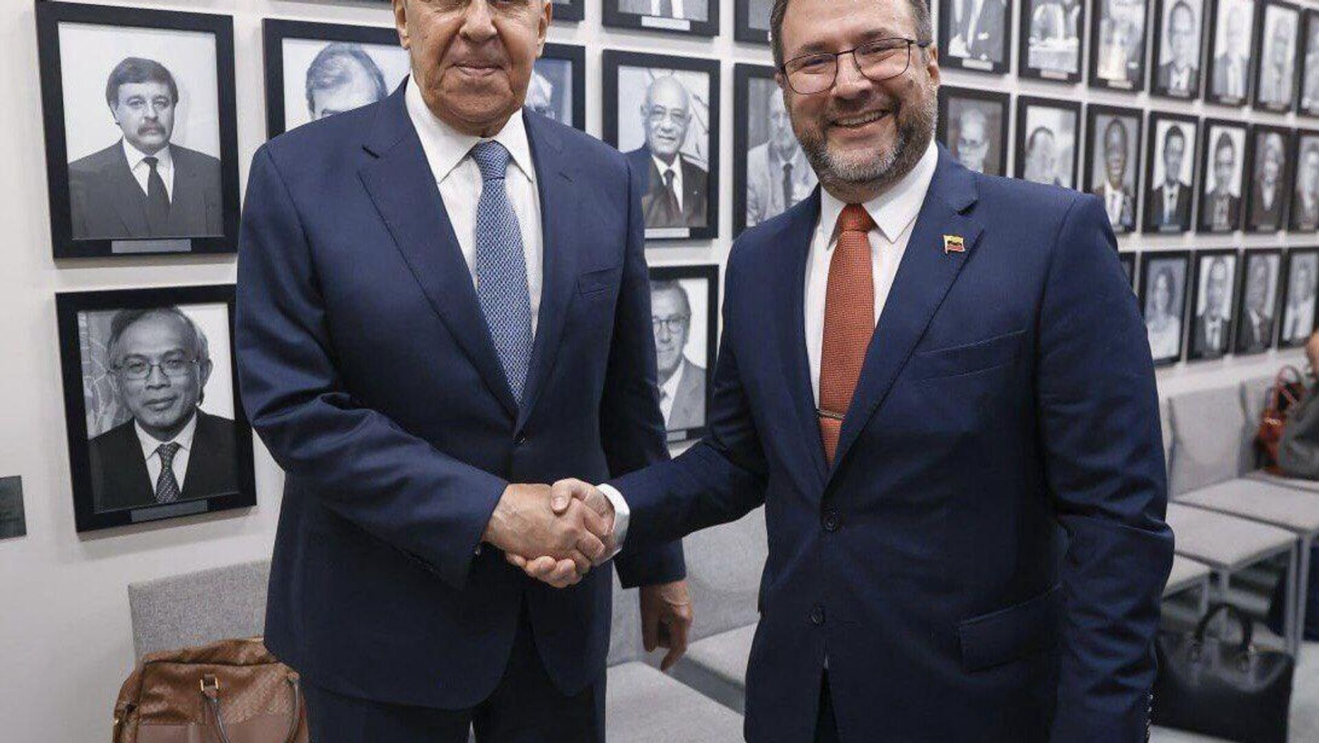 ሩሲያ እና ቬኔዙዌላ የአሜሪካ የባሕር ኃይል በካሪቢያን የፈፀመውን ጥቃት አወገዙ ሩሲያ እና ቬኔዙዌላ የአሜሪካ የባሕር ኃይል በካሪቢያን የፈፀመውን ጥቃት አወገዙ - Sputnik አፍሪካ, 1920, 05.10.2025