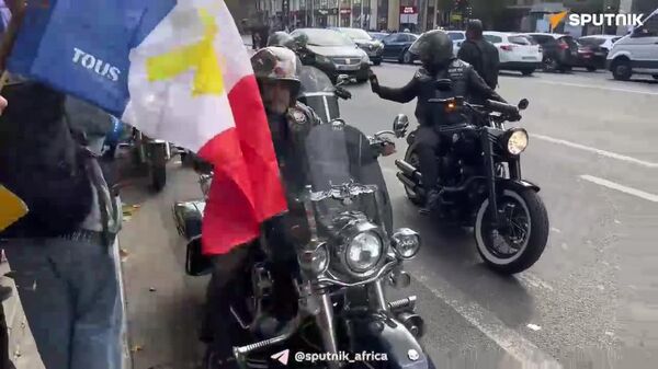 በሃማስ የተያዙ የእስራኤል ታጋቾች እንዲለቀቁ የሚጠይቅ ሰልፍ በፓሪስ ተካሄደ - Sputnik አፍሪካ