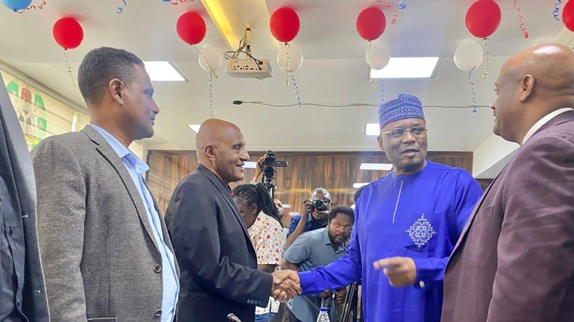 የኢትዮጵያ ልዑክ ከናይጄሪያ የምርጫ ስርዓት ልምድ ለመውሰድ ያለመ ጉብኝት አካሄደ የኢትዮጵያ ልዑክ ከናይጄሪያ የምርጫ ስርዓት ልምድ ለመውሰድ ያለመ ጉብኝት አካሄደ - Sputnik አፍሪካ, 1920, 07.10.2025