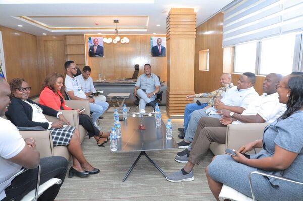 ኢትዮጵያ እና ኬንያ የላሙ ወደብን በተሟላ መልኩ አገልግሎት ለማስጀመር በሚቻልበት ጉዳዮች ላይ ተወያዩ - Sputnik አፍሪካ