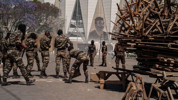 የማዳጋስካር ወታደራዊ ኃይል በፕሬዝዳንቱ ላይ ክስ መጀመሩን ተከትሎ ሥልጣን መቆጣጠሩን አስታወቀ - Sputnik አፍሪካ