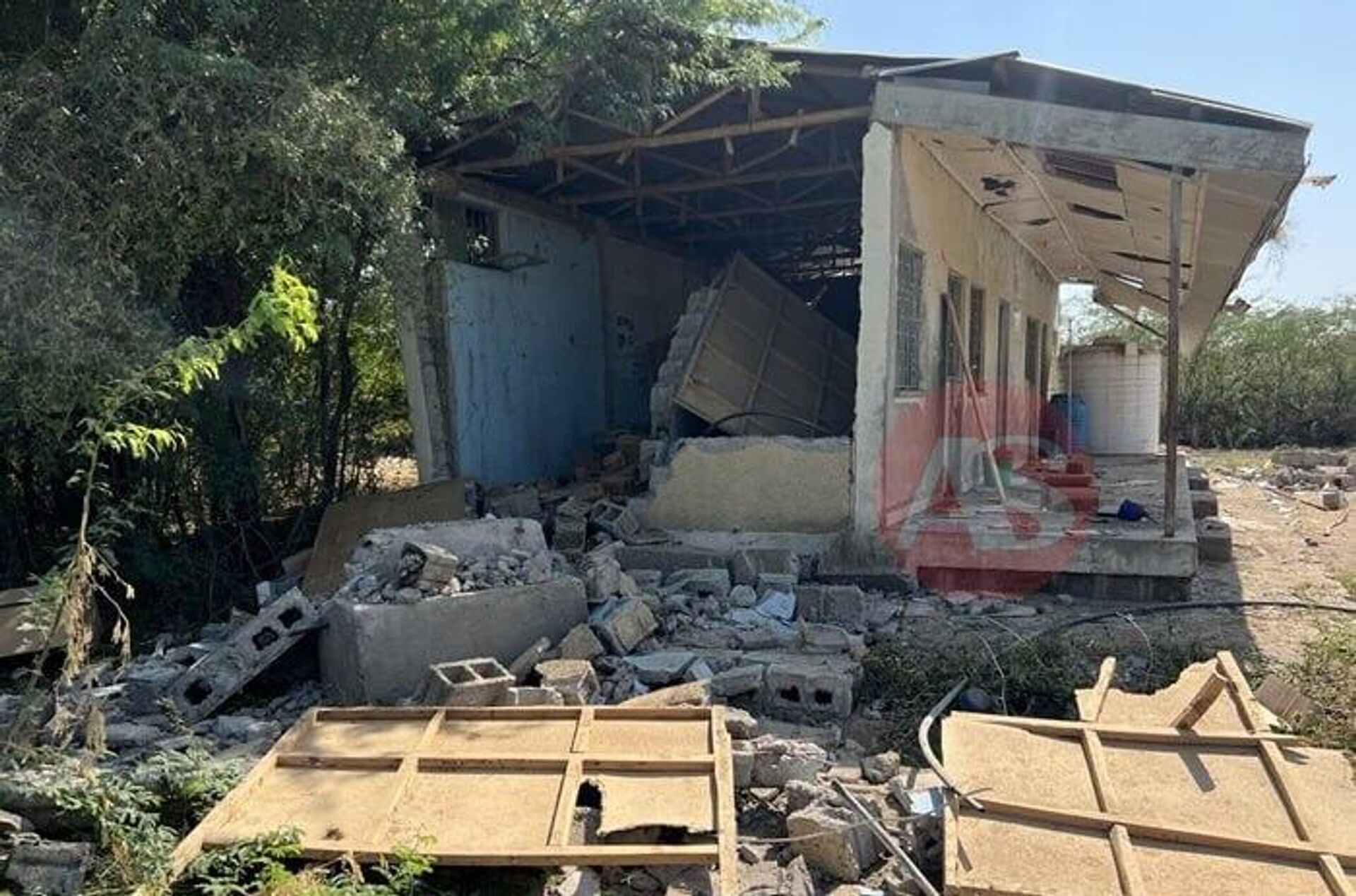በትግራይ እና አፋር ክልሎች በተከሰተው የመሬት መንቀጥቀጥ ምክንያት ከ43 ሺህ በላይ ሰዎች ዕርዳታ ያስፈልጋቸዋል ተባለ በትግራይ እና አፋር ክልሎች በተከሰተው የመሬት መንቀጥቀጥ ምክንያት ከ43 ሺህ በላይ ሰዎች ዕርዳታ ያስፈልጋቸዋል ተባለ - Sputnik አፍሪካ, 1920, 17.10.2025