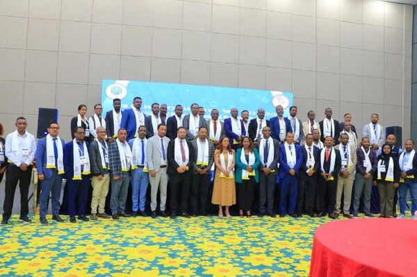 በ2017 የበጀት ዓመት ከ68 ቢሊዮን ብር በላይ የሚገመት መሠረታዊ መድኃኒትና የሕክምና ግብዓት ተሰራጭቷል ተባለ በ2017 የበጀት ዓመት ከ68 ቢሊዮን ብር በላይ የሚገመት መሠረታዊ መድኃኒትና የሕክምና ግብዓት ተሰራጭቷል ተባለ - Sputnik አፍሪካ