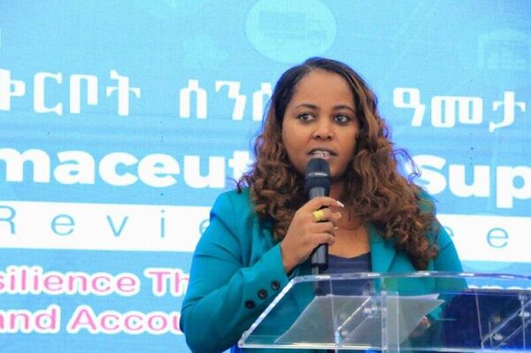 በ2017 የበጀት ዓመት ከ68 ቢሊዮን ብር በላይ የሚገመት መሠረታዊ መድኃኒትና የሕክምና ግብዓት ተሰራጭቷል ተባለ በ2017 የበጀት ዓመት ከ68 ቢሊዮን ብር በላይ የሚገመት መሠረታዊ መድኃኒትና የሕክምና ግብዓት ተሰራጭቷል ተባለ - Sputnik አፍሪካ