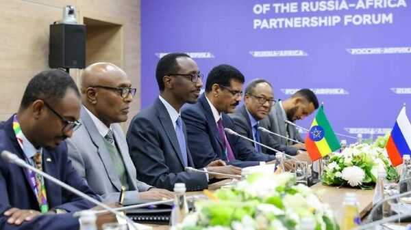 የኢትዮጵያ ውጭ ጉዳይ ሚኒስትር ለከፍተኛ ደረጃ ምክክር እና ቴክኖሎጂ ጉብኝት ወደ ሞስኮ አቀኑ - Sputnik አፍሪካ