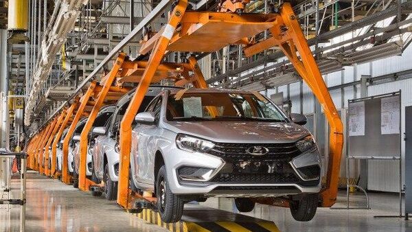 ሁለት የሩሲያ መኪና አምራች ኩባንያዎች ወደ ኢትዮጵያ ገበያ ለመግባት ንግግር ላይ ናቸው - በኢትዮጵያ የሩሲያ አምባሳደር - Sputnik አፍሪካ