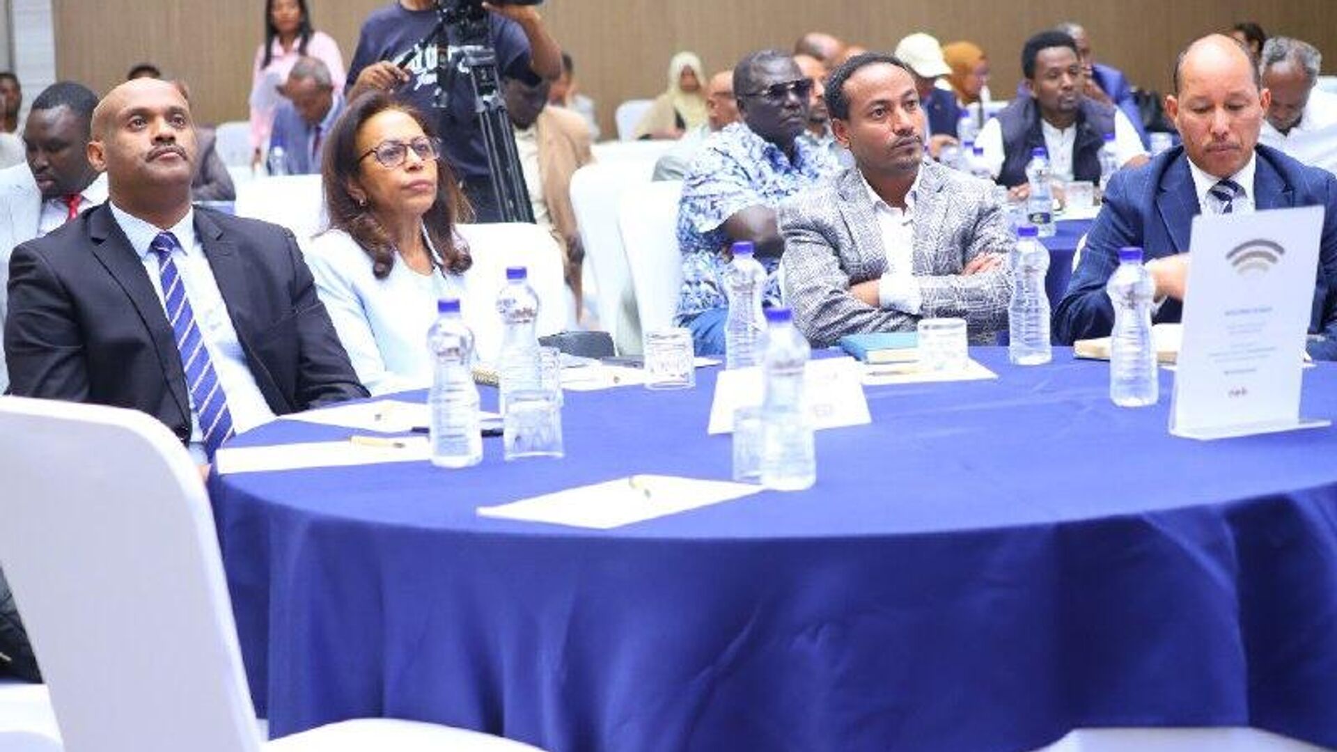 የ2018 ብሔራዊ ምርጫ ግንቦት 24 እንዲካሄድ ምክረ ሃሳብ ቀረበ የ2018 ብሔራዊ ምርጫ ግንቦት 24 እንዲካሄድ ምክረ ሃሳብ ቀረበ - Sputnik አፍሪካ, 1920, 23.10.2025