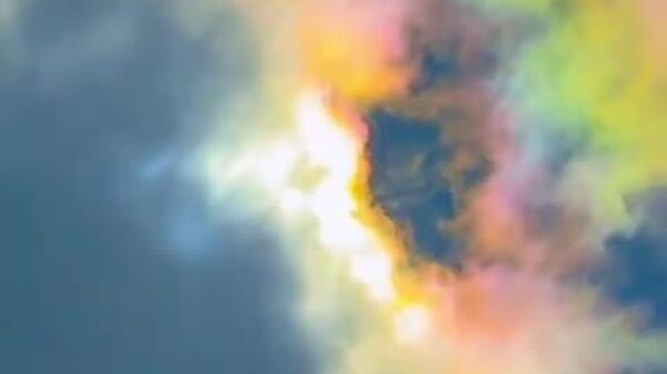 #viral | የቻይና ዩናን ግዛት ሰማይን አድምቆ የታየው አስደማሚ የቀስተ ደመና ብርሃን - Sputnik አፍሪካ