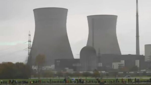 #viral ጀርመን ውስጥ 56 ሺህ ቶን የሚመዝኑ 2 የቀድሞ የኒውክሌር ኃይል ማመንጫ ማቀዝቀዣ የኮንክሪት ማማዎች ወደ ፍርስራሽነት ተቀየሩ - Sputnik አፍሪካ