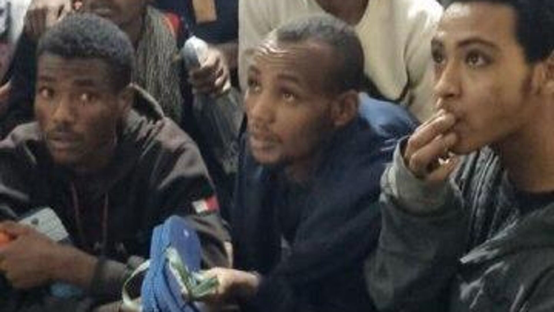 የጆሃንስበርግ ፖሊስ ሕገ-ወጥ የሰዎች ዝውውር መረብን በጣጥሶ 58 ኢትዮጵያውያን ታደገ የጆሃንስበርግ ፖሊስ ሕገ-ወጥ የሰዎች ዝውውር መረብን በጣጥሶ 58 ኢትዮጵያውያን ታደገ - Sputnik አፍሪካ, 1920, 27.10.2025