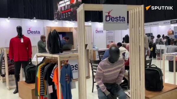 “አፍሪካ ውስጥ የተሠራ ምርት በቀጣይ ድንበሮቻችንን አቋርጦ በቀላሉ እንዲንቀሳቀስ ማረጋገጥ ይገባል” - ክቡር ገና - Sputnik አፍሪካ