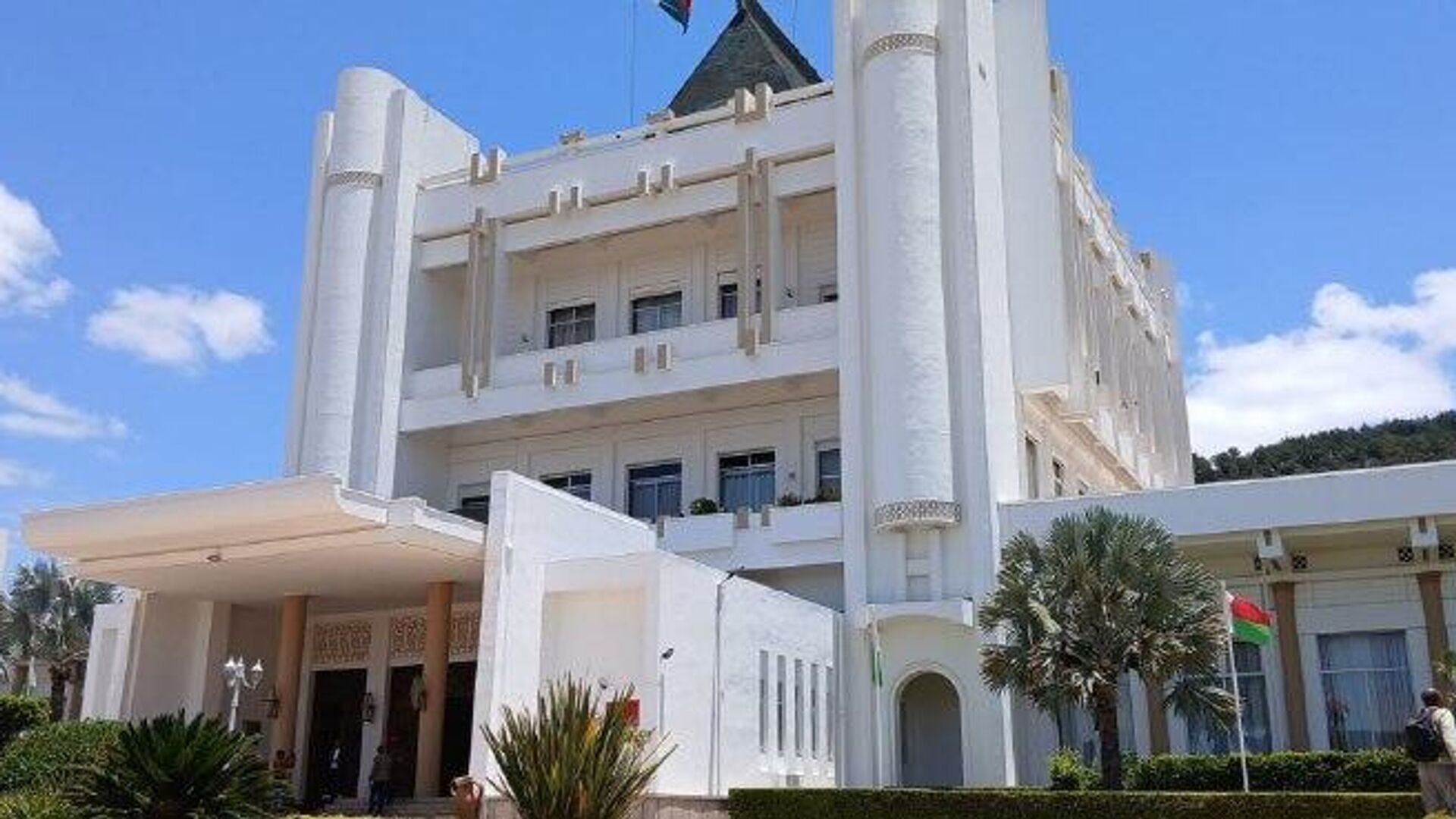 የማዳጋስካር አዲሶቹ ባለሥልጣናት ከደቡባዊ አፍሪካ የልማት ማኅበረሰብ ሊቀመንበርነት ራሳቸውን አገለሉ የማዳጋስካር አዲሶቹ ባለሥልጣናት ከደቡባዊ አፍሪካ የልማት ማኅበረሰብ ሊቀመንበርነት ራሳቸውን አገለሉ - Sputnik አፍሪካ, 1920, 02.11.2025