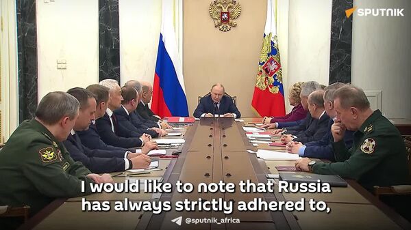 ፑቲን የኒውክሌር ጦር መሳሪያ ሙከራ ዝግጅቶች ሊጀመሩ ስለሚችሉበት ሁኔታ ሃሳቦችን እንዲያቀርቡ ለባለሥልጣናት ትዕዛዝ ሰጡ - Sputnik አፍሪካ