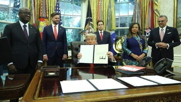 ኮንጎ እና ሩዋንዳ የሰላም ሂደቱን ያራምዳል የተባለ የመጀመሪያ የኢኮኖሚ ስምምነት በዋሽንግተን ተፈራረሙ - Sputnik አፍሪካ