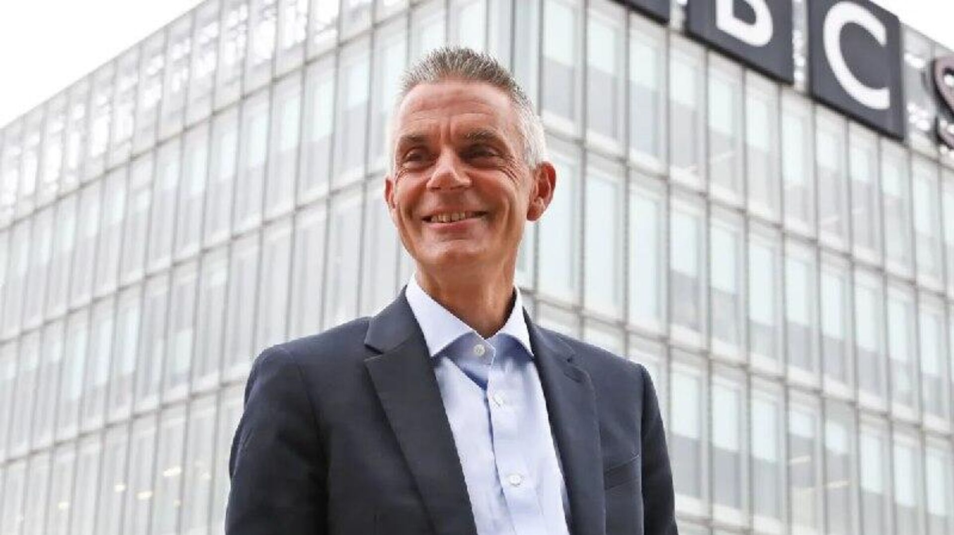 የቢቢሲ ዋና ዳይሬክተር የትራምፕ ንግግር ቆርጦ በማዛባት ቅሌት ሥልጣናቸውን ለቀቁ የቢቢሲ ዋና ዳይሬክተር የትራምፕ ንግግር ቆርጦ በማዛባት ቅሌት ሥልጣናቸውን ለቀቁ - Sputnik አፍሪካ, 1920, 10.11.2025