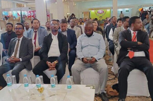 ኢትዮጵያ እና ባንግላዴሽ በመድኃኒት ምርት እና በቡና የወጪ ንግድ ዙሪያ የኢኮኖሚ ግንኙነታቸውን እንዲያጠናክሩ ተጠየቀ - Sputnik አፍሪካ