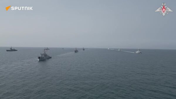 የሩሲያ የካስፒያን የባሕር ኃይል ጓድ የ303 ዓመታት ታላቅ ጉዞውን አከበረ - Sputnik አፍሪካ