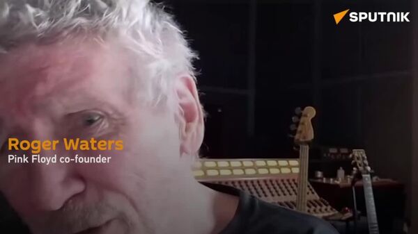 ዩክሬን ዲሞክራሲዋን ካጣች ቆይታለች - የፒንክ ፍሎይድ ተባባሪ መስራች - Sputnik አፍሪካ