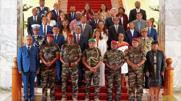ማዳጋስካር አዲስ ሀገረ መንግሥት ለመገንባት ስድስት ዐቢይ እርምጃዎችን ይፋ አደረገች - Sputnik አፍሪካ