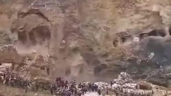 በኮንጎ ዲሞክራቲክ ሪፐብሊክ የመዳብ ማዕድን ማውጫ አካባቢ ድልድይ ተደርምሶ ቢያንስ 32 ሰዎች ሞቱ - Sputnik አፍሪካ