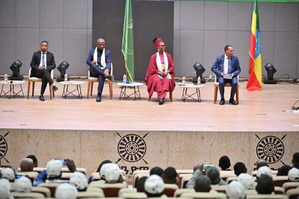 ኢትዮጵያ በቀጣናዊ የመንገድ ደህንነት ትራንስፎርሜሽን ጥረቶች ግንባር ቀደም ነች - የትራንስፖርት እና ሎጅስቲክስ ሚኒስትር - Sputnik አፍሪካ