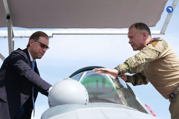 ሩሲያ በውጊያ የተረጋገጠ አምስተኛ ትውልድ የጦር አውሮፕላኖቿን ለዓለም በማሳየት የቴክኖሎጂ ሉዓላዊነቷን አረጋገጠች - Sputnik አፍሪካ