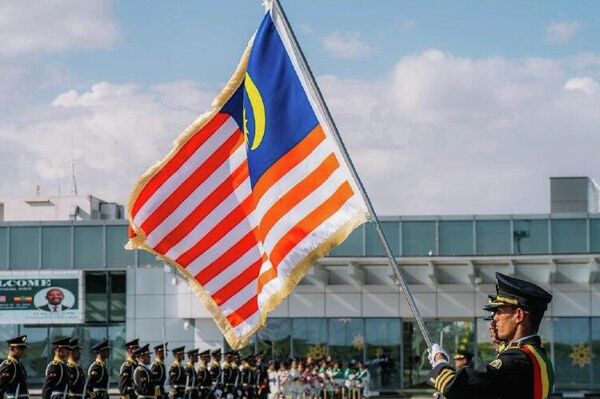 የማሌዥያ ጠቅላይ ሚኒስትር ለሦስት ቀናት ይፋዊ የሥራ ጉብኝት አዲስ አበባ ገቡ - Sputnik አፍሪካ