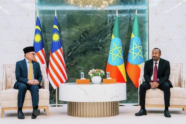 የማሌዥያ ጠቅላይ ሚኒስትር ለሦስት ቀናት ይፋዊ የሥራ ጉብኝት አዲስ አበባ ገቡ - Sputnik አፍሪካ