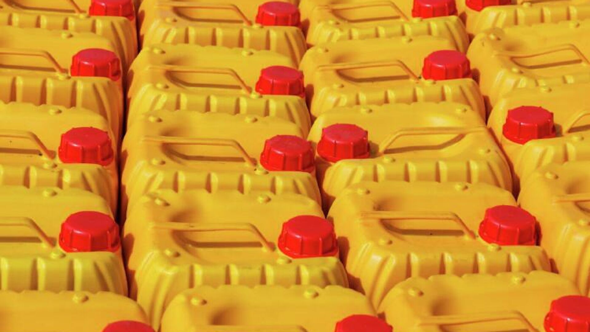 የማሊ መንግሥት የነዳጅ ታንከሮች ወደ ሀገር ውስጥ ለመግባት በጉምሩክ የሚኖራችውን ቆይታ ከ72 ወደ 24 ሰዓታት ሊቀንስ ነው የማሊ መንግሥት የነዳጅ ታንከሮች ወደ ሀገር ውስጥ ለመግባት በጉምሩክ የሚኖራችውን ቆይታ ከ72 ወደ 24 ሰዓታት ሊቀንስ ነው - Sputnik አፍሪካ, 1920, 21.11.2025