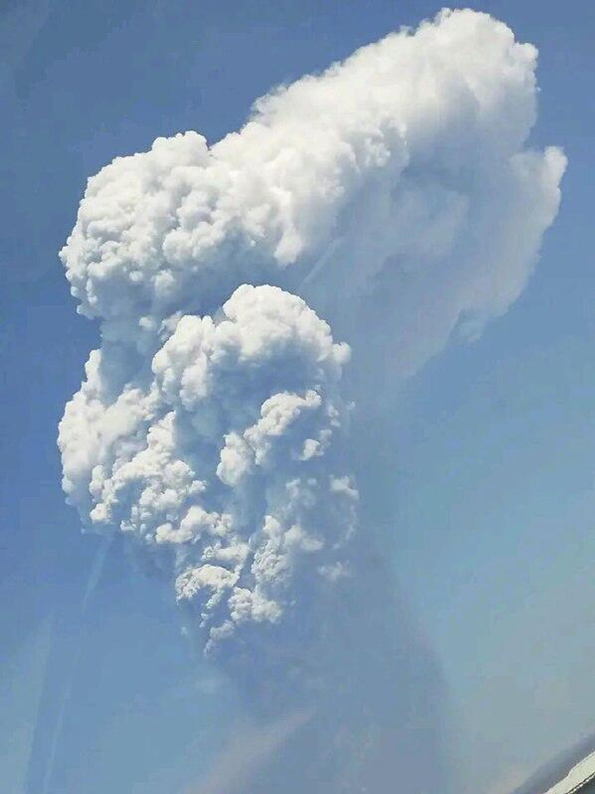 #viral| ኤርታሌ እሳተ ገሞራ ፈንድቶ የፈጠረው ትልቅ የአመድ ዳመና - Sputnik አፍሪካ, 1920, 23.11.2025