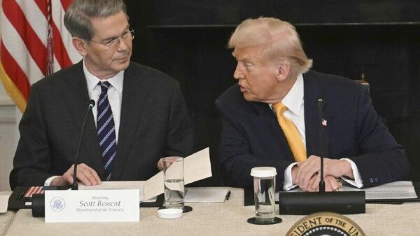 ትራምፕ የሙስሊም ወንድማማችነትን* በአሸባሪ ድርጅትነት ለመፈረጅ ውሳኔ አሳለፉ - Sputnik አፍሪካ