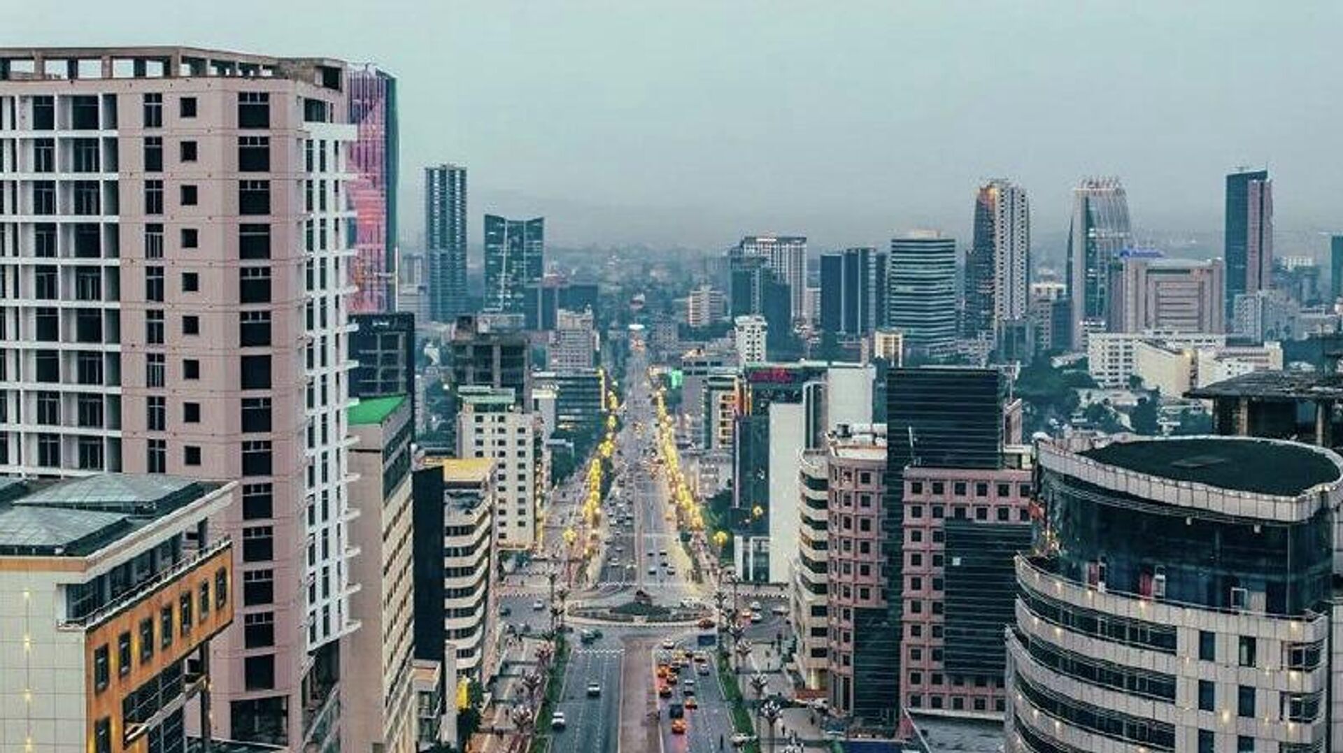 ኢትዮጵያ በ2017 በጀት ዓመት 4 ቢሊዮን ዶላር የውጭ ቀጥተኛ ኢንቨስትመንት መሳብ መቻሏ ተገለፀ ኢትዮጵያ በ2017 በጀት ዓመት 4 ቢሊዮን ዶላር የውጭ ቀጥተኛ ኢንቨስትመንት መሳብ መቻሏ ተገለፀ - Sputnik አፍሪካ, 1920, 27.11.2025