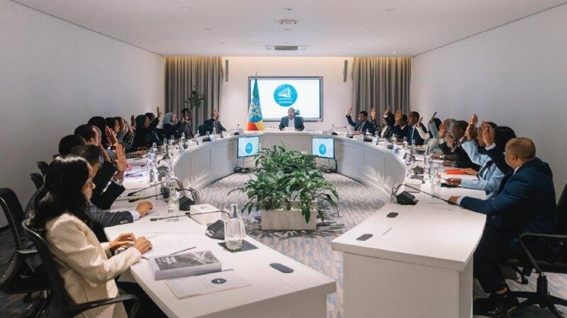 የሚኒስትሮች ምክር ቤት ከብሪክስ አባል ሀገራት ጋር የሕግ ዘርፍ ትብብሮችን አፀደቀ የሚኒስትሮች ምክር ቤት ከብሪክስ አባል ሀገራት ጋር የሕግ ዘርፍ ትብብሮችን አፀደቀ - Sputnik አፍሪካ, 1920, 29.11.2025