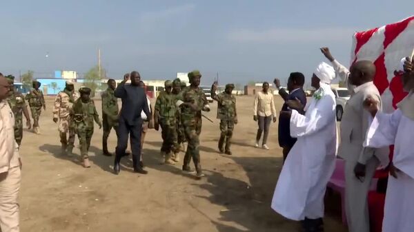 የሱዳን ዳርፉር ክልል አስተዳዳሪ 'የብሔራዊ ክብር ጦርነት' ሰማዕታት መታሰቢያ አካሄዱ - Sputnik አፍሪካ
