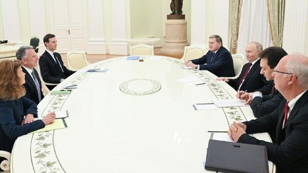 የክሬምሊን ንግግሮች የአሜሪካ -ሩሲያ ግንኙነቶችን ለመመለስ እና የዩክሬን ቀውስ ለመፍታት መሠረት ሊሆኑ ይችላሉ ተባለ - Sputnik አፍሪካ