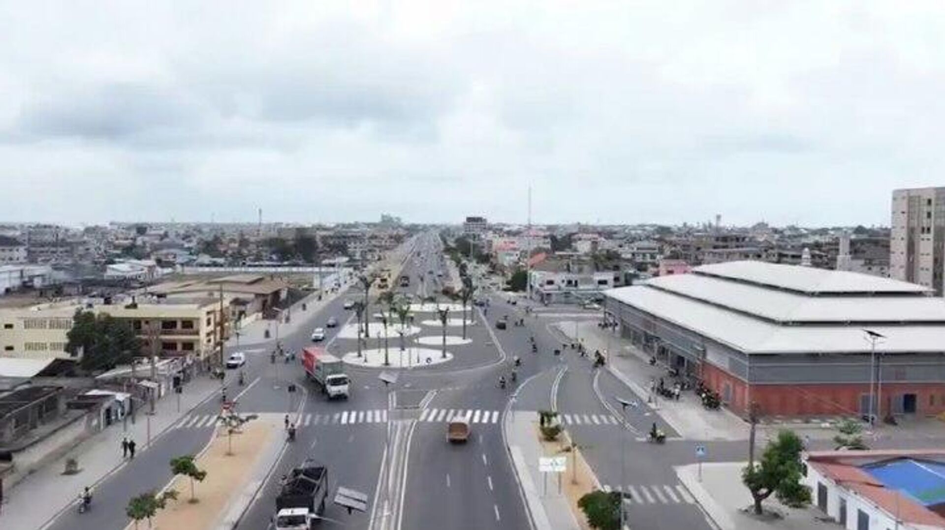 የስፑትኒክ አፍሪካ ምንጮች በኮቶኑ ያለውን አሁናዊ ሁኔታ ዝምታ የሰፈነበት ሲሉ ገለፁ የስፑትኒክ አፍሪካ ምንጮች በኮቶኑ ያለውን አሁናዊ ሁኔታ ዝምታ የሰፈነበት ሲሉ ገለፁ - Sputnik አፍሪካ, 1920, 07.12.2025