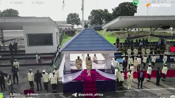 የናይጄሪያ ባሕር ኃይል ሀገር አቀፍ የፀጥታ ሥራዎችን ለማጠናከር 1,962 አዳዲስ አባላትን አስመረቀ - Sputnik አፍሪካ