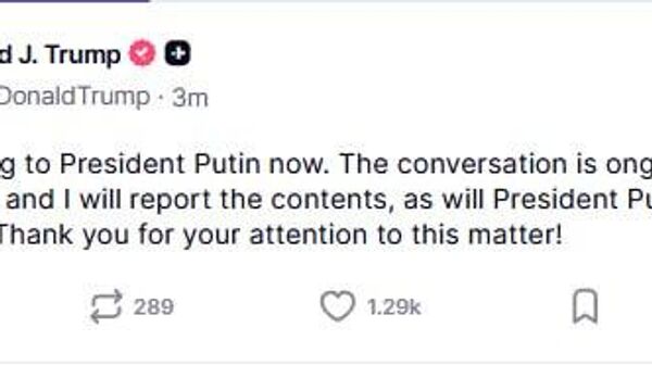 ትራምፕ ከዘለንስኪ ስብሰባ አስቀድሞ ከፕሬዝዳንት ቭላድሚር ፑቲን ጋር በስልክ መወያየታቸውን በትሩዝ የማኅበራዊ ሚዲያ ገጻቸው ላይ አረጋግጠዋል - Sputnik አፍሪካ