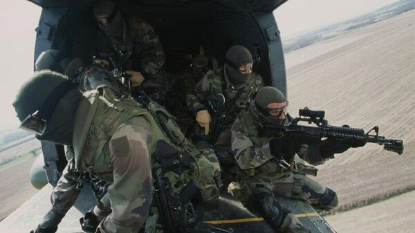 የፈረንሳይ ልዩ ኃይል በቤኒን የተካሄደውን አመፅ ለማስቆም በመጨረሻው የዘመቻው ምዕራፍ ላይ መሳተፉን ኮሎኔሉ ተናገሩ - Sputnik አፍሪካ