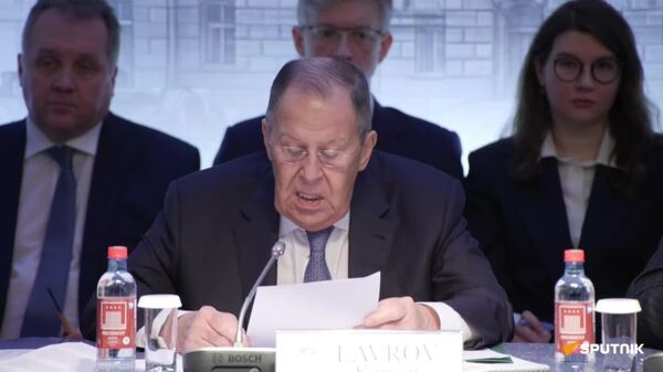 ትራምፕ የዩክሬንን ግጭት በፖለቲካዊ እና ዲፕሎማሲያዊ ዘዴዎች ለመፍታት በቅንነት ይሻሉ፤ ነገር ግን ፍላጎት ብቻውን በቂ አይደለም - ላቭሮቭ - Sputnik አፍሪካ