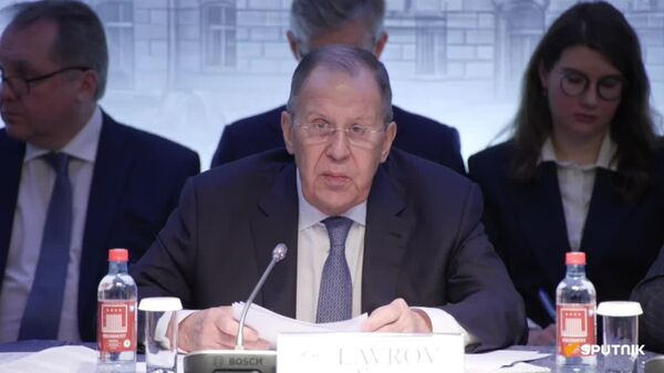 ከጎርጎሮሳውያኑ 2014 መፈንቅለ መንግሥት በኋላ፣ የኪዬቭ አገዛዝ በሩሲያ ቋንቋ ተናጋሪ ባሕል ያደጉ በሚሊዮን የሚቆጠሩ ሰዎችን ሕግ የሚጥሱ አድርጓቸዋል - ላቭሮቭ - Sputnik አፍሪካ