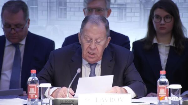 የብራስልስ ቢሮክራሲ፣ ከኡርሱላ ቮን ደር ሌየን እና ካጃ ካላስ ጋር በመሆን፣ የሩሲያን ንብረቶች በመያዛቸው ተጠያቂ እንደሚሆኑ መገንዘብ አለባቸው ሲሉ ላቭሮቭ ተናገሩ - Sputnik አፍሪካ