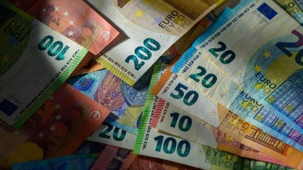 ቬንዙዌላ የአውሮፓ ሕብረት የሩሲያ ንብረት እገዳ ‘ስርቆት’ እና ‘ውንብድና’ ነው ስትል አወገዘች - Sputnik አፍሪካ