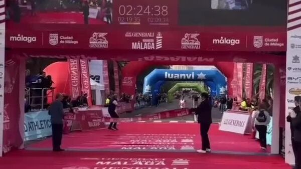 ኢትዮጵያዊቷ አትሌት ምስጋኔ አለማየሁ በስፔን በተካሄደው የማላጋ ማራቶን አዲስ ክብረ ወሰን በማስመዝገብ አሸነፈች - Sputnik አፍሪካ
