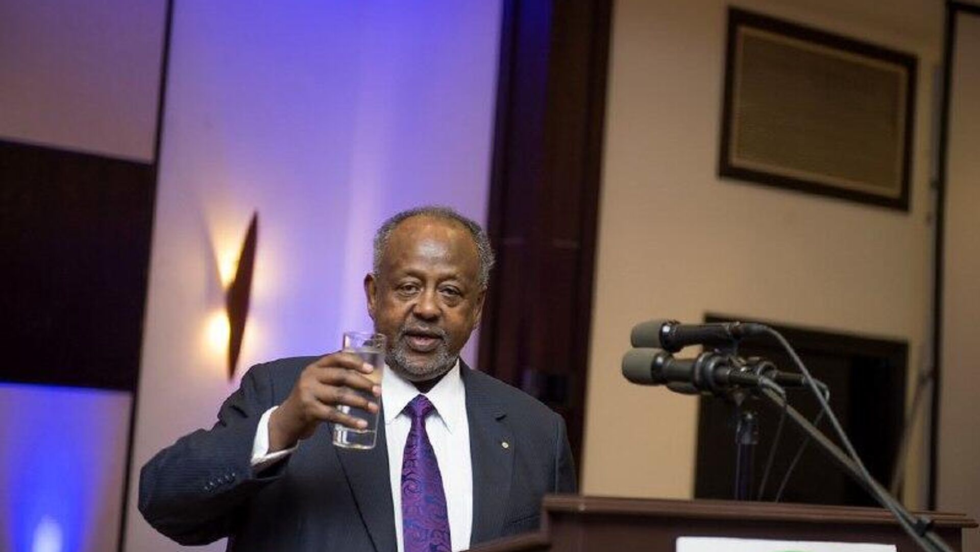 የጅቡቲ ፕሬዚዳንት የቀድሞ አማካሪ በ2026ቱ ምርጫ ሊወዳደሩ ነው የጅቡቲ ፕሬዚዳንት የቀድሞ አማካሪ በ2026ቱ ምርጫ ሊወዳደሩ ነው - Sputnik አፍሪካ, 1920, 16.12.2025