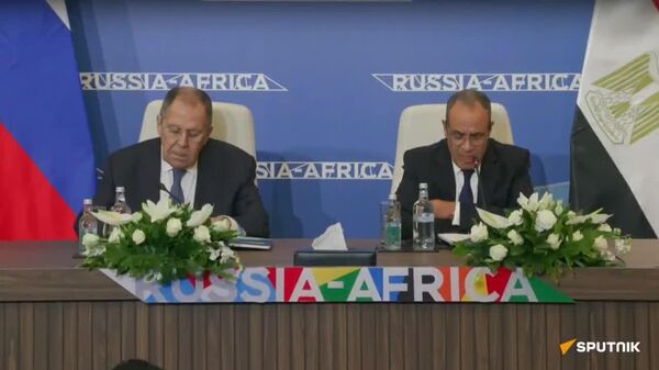 ይመልከቱ | የሩሲያው የውጭ ጉዳይ ሚኒስትር ሰርጌ ላቭሮቭ እና የግብፅ አቻቸው ባድር አብደላቲ የሩሲያ-አፍሪካ አጋርነት ፎረም ሁለተኛ የሚኒስትሮች ጉባኤን ተከትሎ ለጋዜጠኞች የሰጡት መግለጫ - ሙሉ ቪዲዮ - Sputnik አፍሪካ