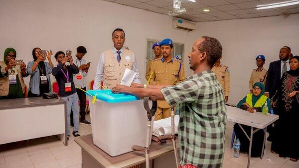 ሶማሊያ ከ50 ዓመታት በኋላ ለመጀመሪያ ጊዜ በሞቃዲሾ የቀጥታ ምርጫ እያካሄደች ነው - Sputnik አፍሪካ