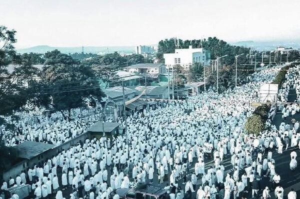 በኢትዮጵያና ከኢትዮጵያ ውጭ በድምቀት የተከበረው የቅዱስ ገብርኤል ዓመታዊ የንግሥ በዓል* በፎቶ - Sputnik አፍሪካ